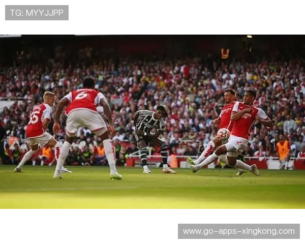 阿森纳马丁内利凌空推射成就完美配合