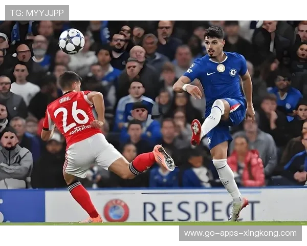 欧冠赛场上的球迷文化成为全球转播镜头热点,欧冠转播权是谁